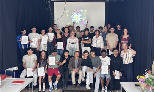 Zertifikatsüberreichung Zukunft Bildung